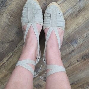 Aldo Light Beige Espadrille Wrap Wedges Size 8